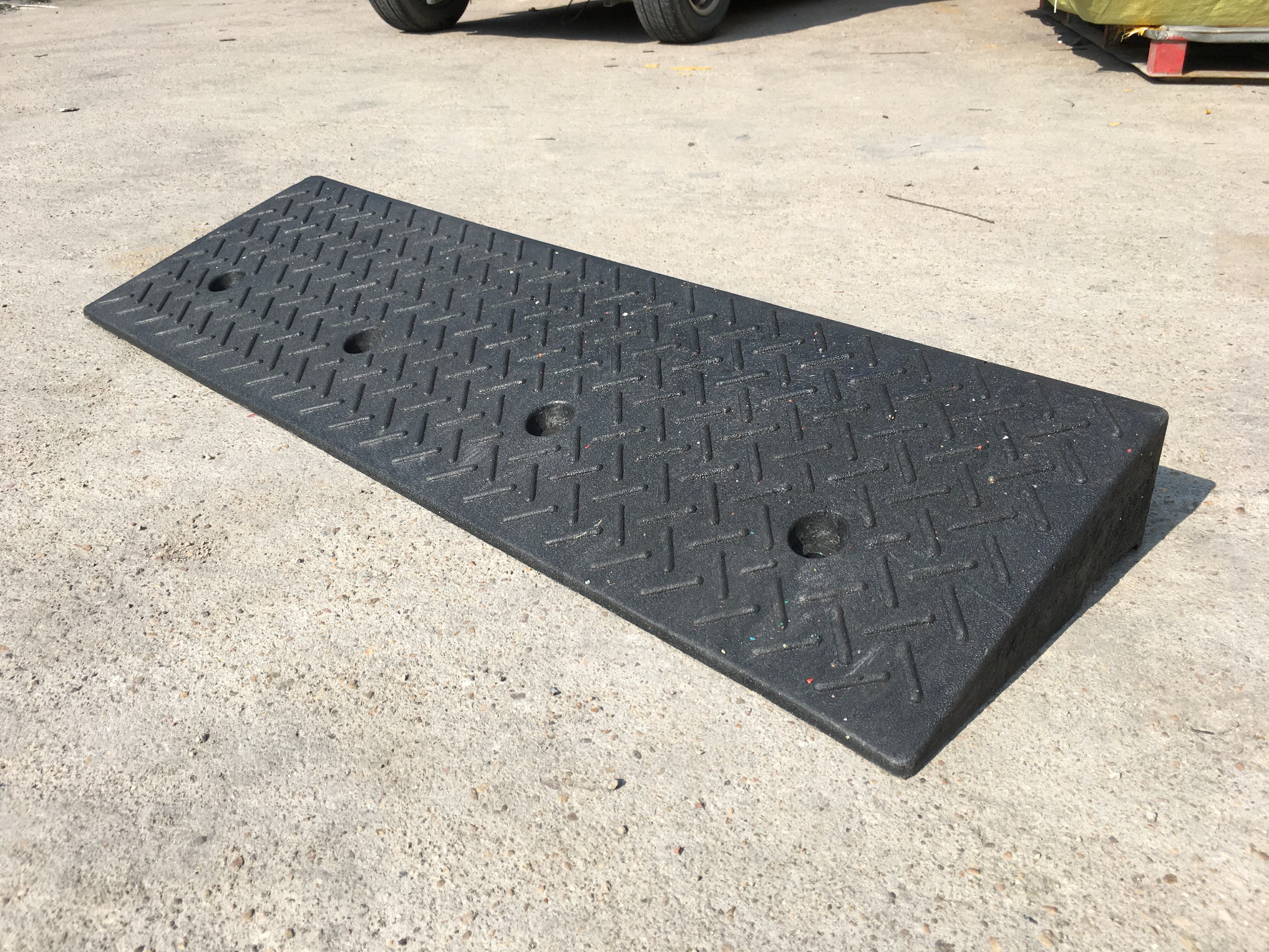 Versatile Installation and Customization Options