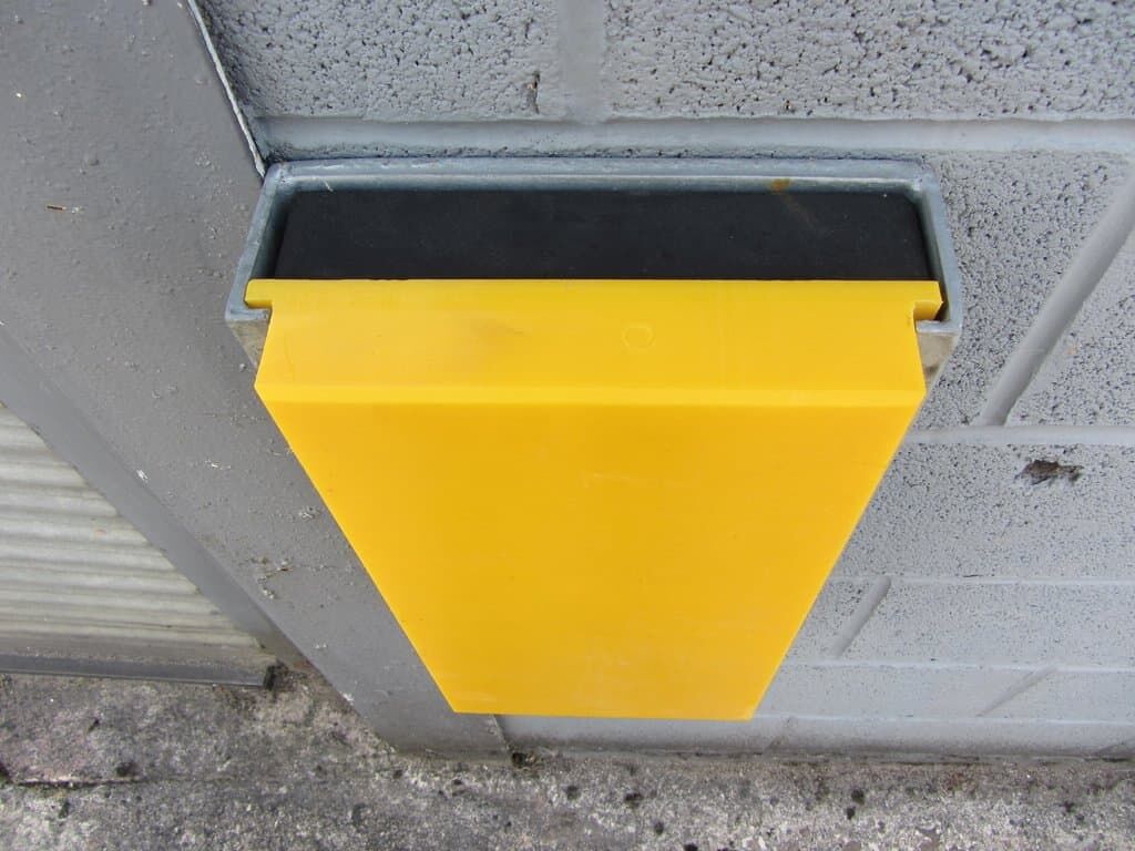 Heavy Duty Vertical Dock Bumper (MGF-0022)