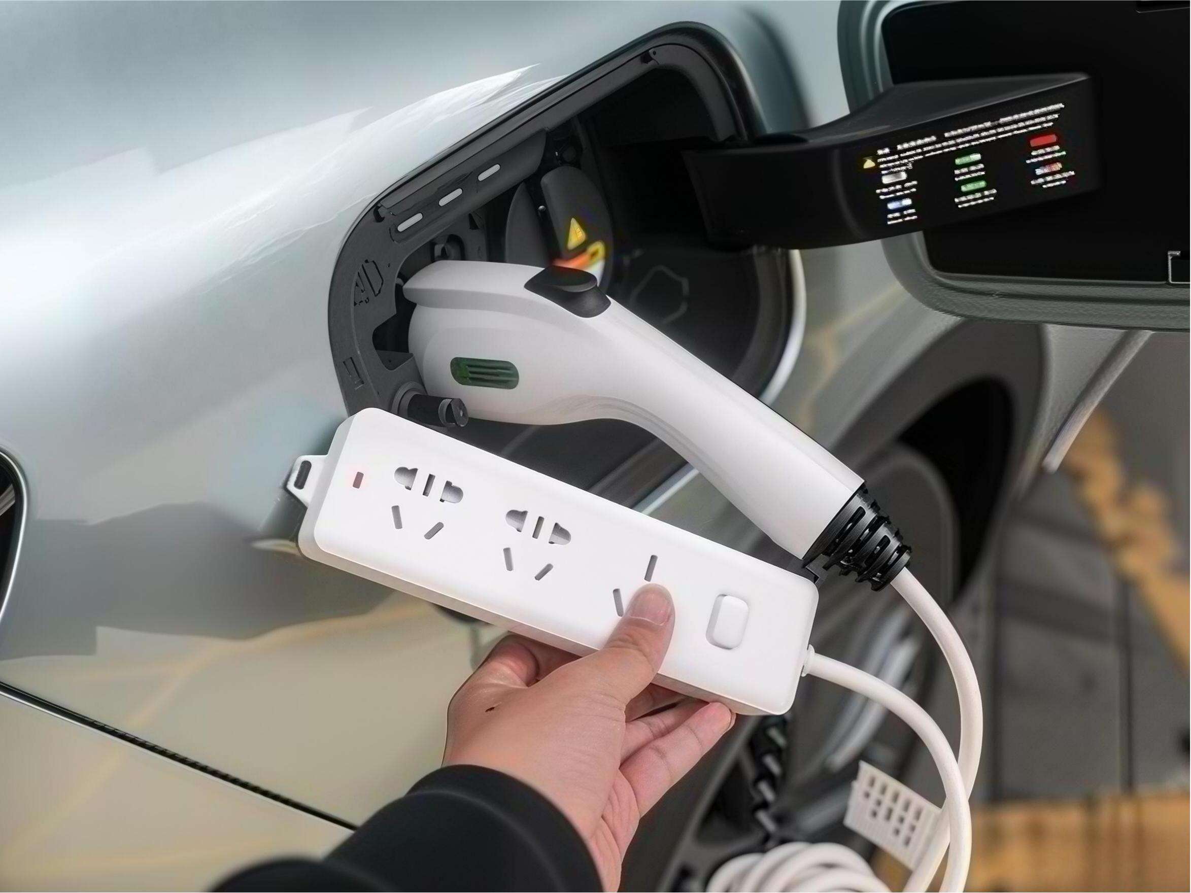 AOTAI GBT EV V2L Adapter EV Charging Cable With 10A 16A socket