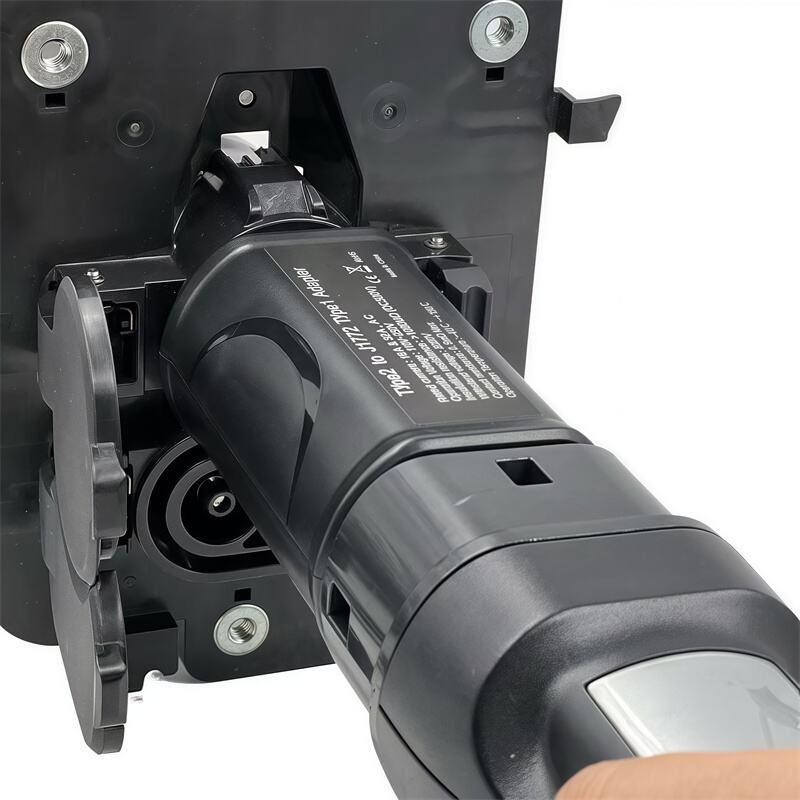 type2 auf J1772 AOT-3980 Adapter