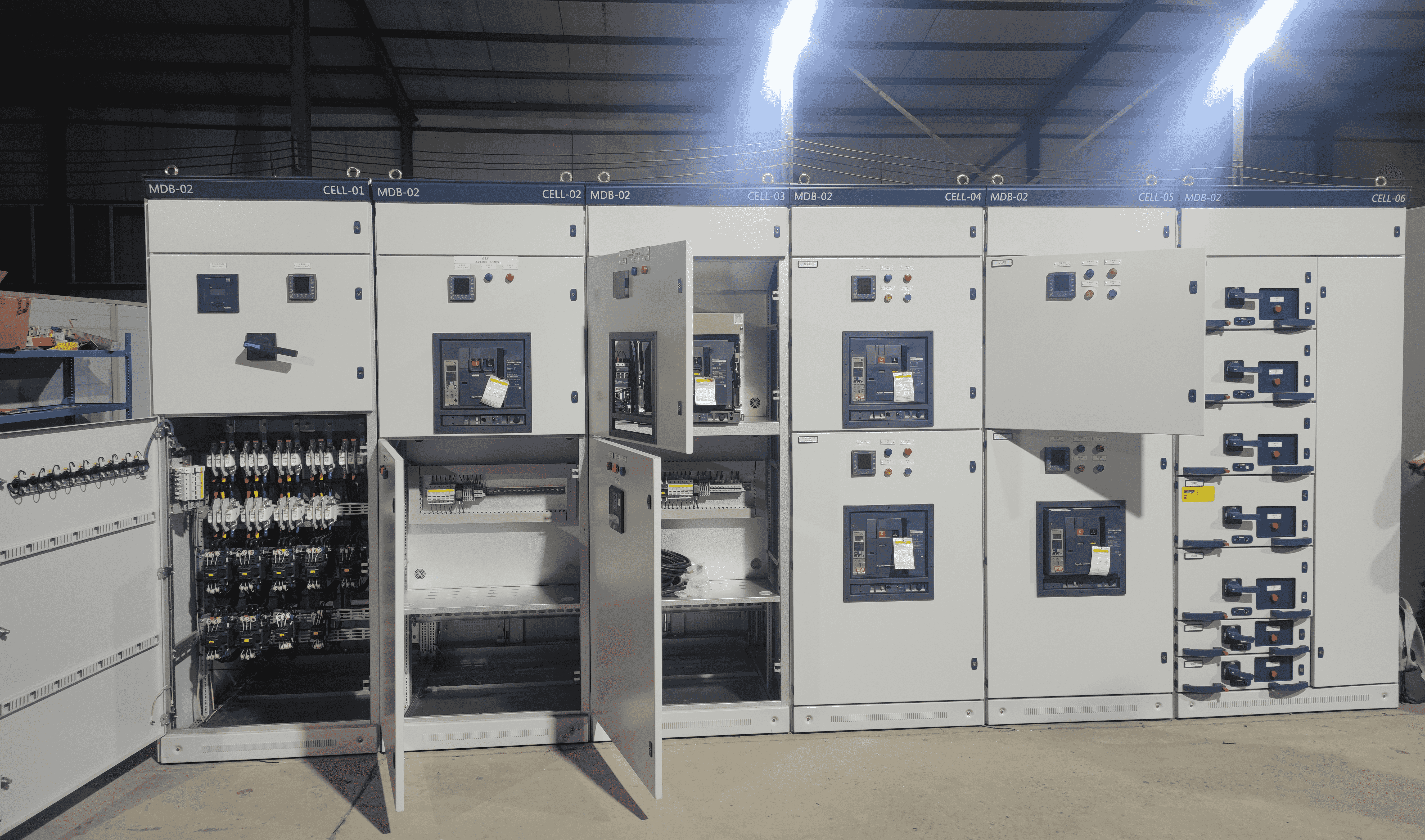 Какие распределительные щиты подходят для промышленного электроснабжения?