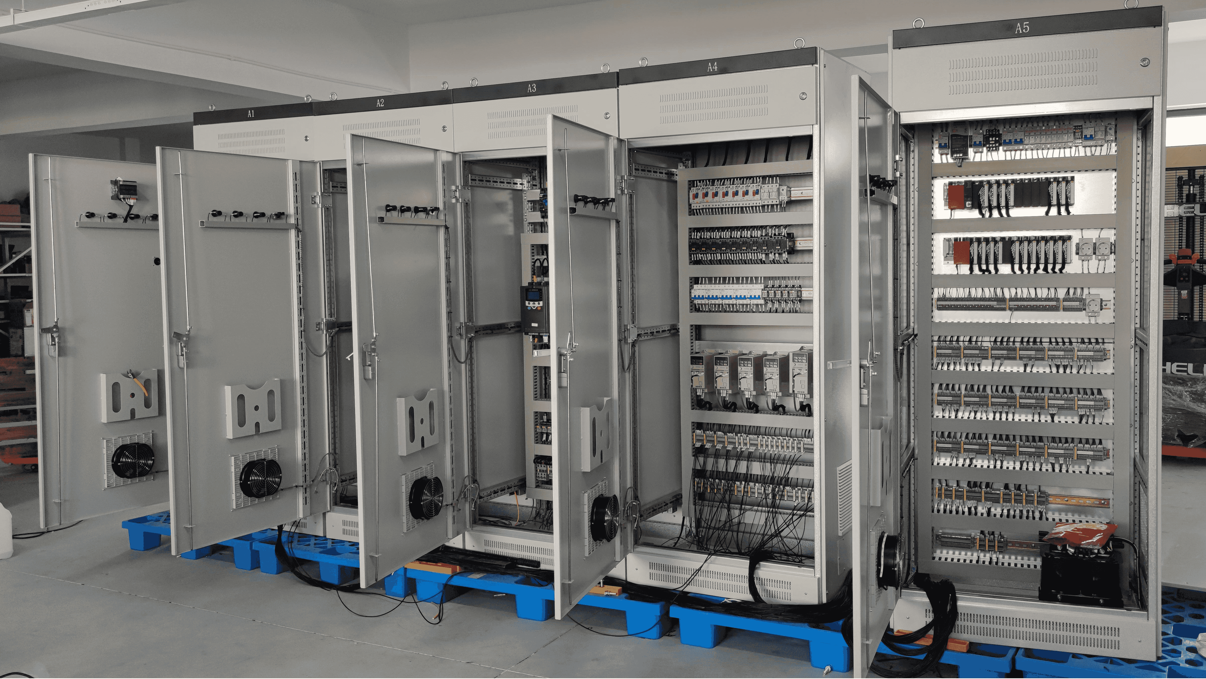 Как выбрать низковольтные комплектные распределительные устройства для систем низковольтных сетей?