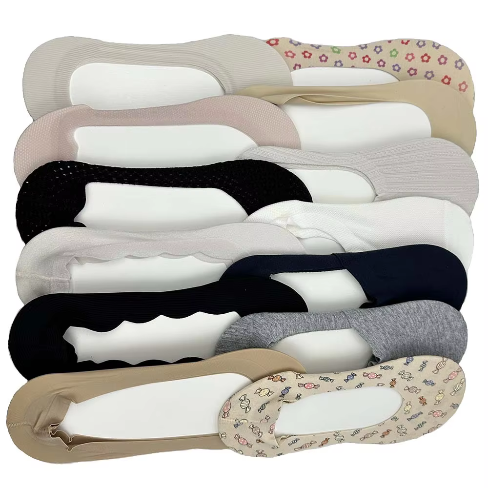 Ice Silk Foot Low Cut Thin Boat Socks Lady Invisible Socks Silicon No Show Socks	