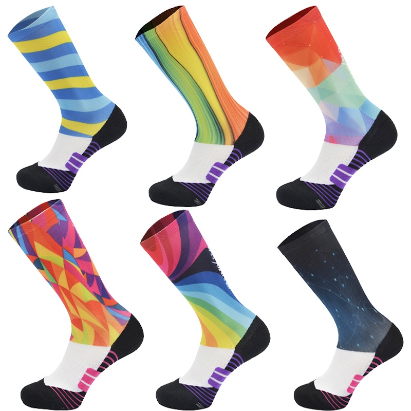 How Merino Wool Ski Socks Keep Feet Warm and Dry on the Slopes