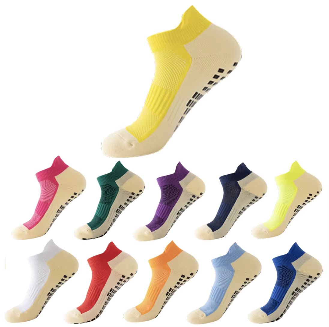 2026 Low MOQ Stock Custom Grip Sports Cool Socks Men Ankle Custom Socks	
