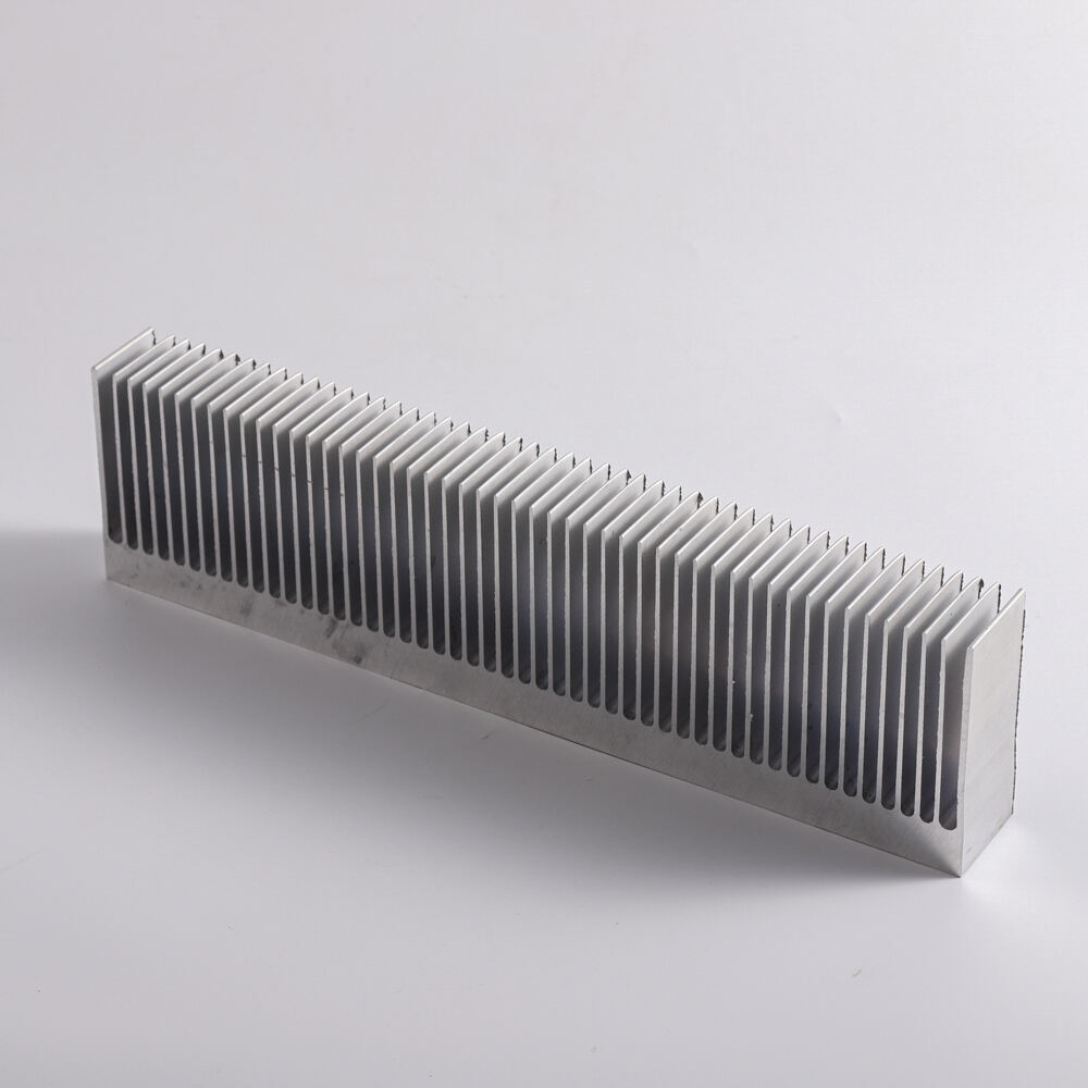 Kwalita’ Biż mill-Ċikku Custom Cnc Machining Car Amplifier Extruded Alu Heatsink Profile Cooler Radiator 400mm Extrusion aluminiu Heat Sink