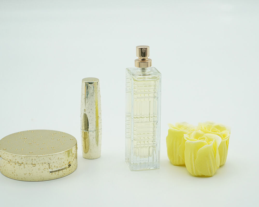 Harderson 40ml Square Embossed Pattern Perfume Bottle with Cap supplier