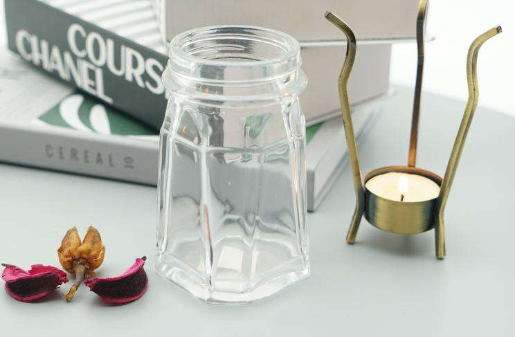 6oz High-quality Glass storage Jars for Candle or something you want supplier