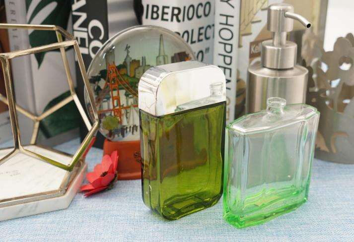 100ml Empty Flat Glass Perfume Bottle With Pump Spray supplier