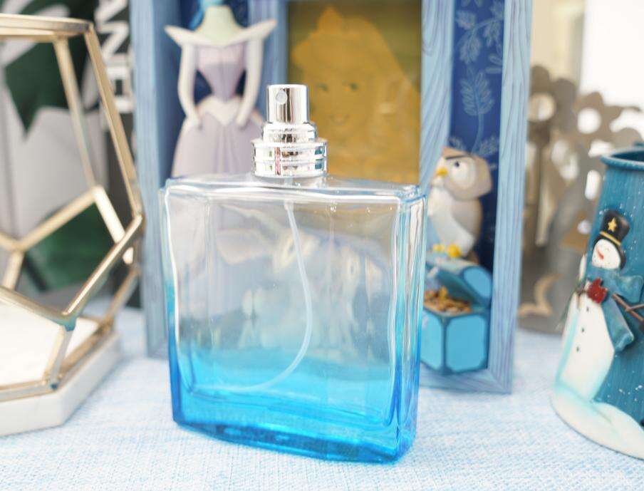 100ml Classic Style Square Glass Perfume Bottle With Pump Spray manufacture