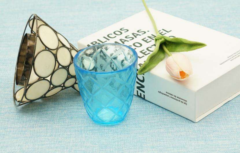 3.35oz Round Glass Holder for Scented Candles Making details