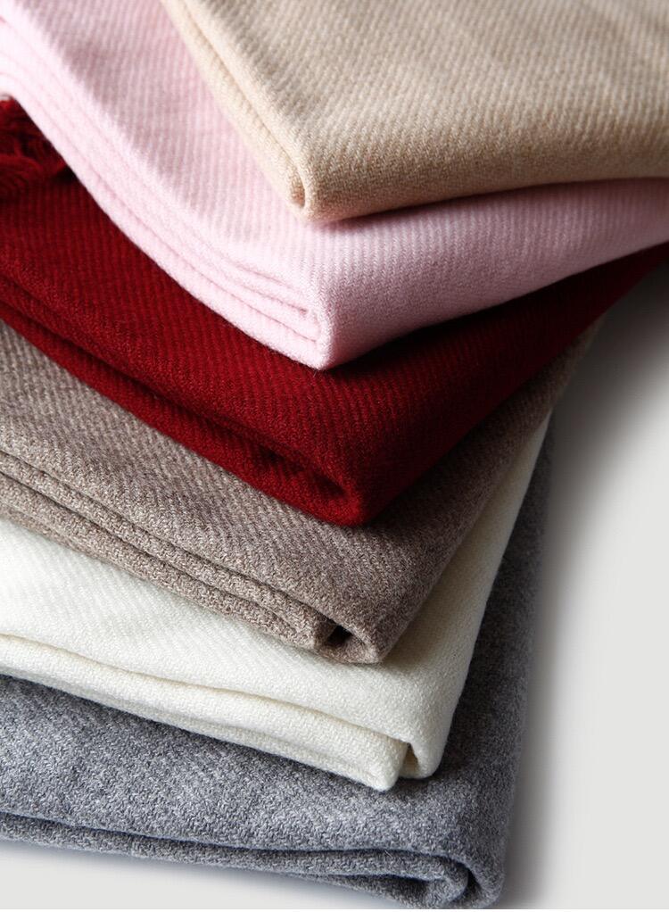 Tassel-trimmed twill wool scarf