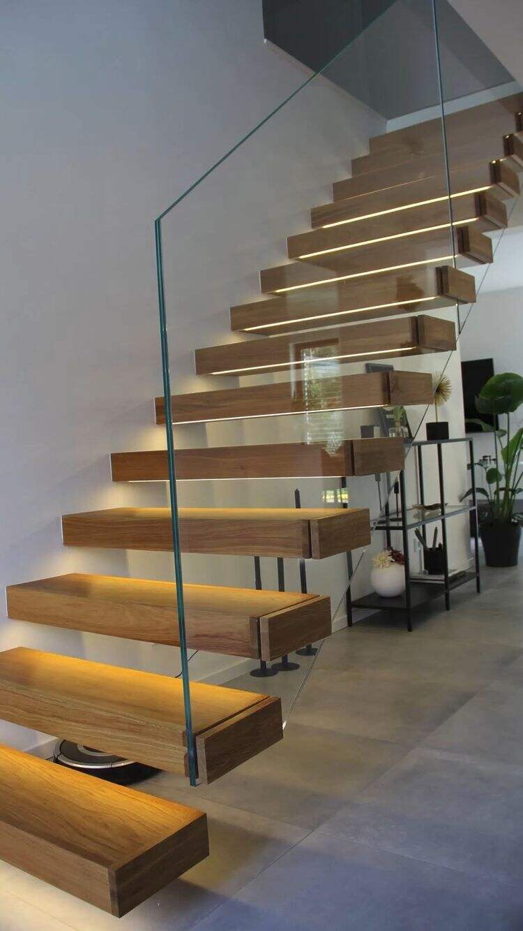 Fancy design embedded steel stringer white oak open wood steps cantilever floating stairs with railings from Foshan factory factory