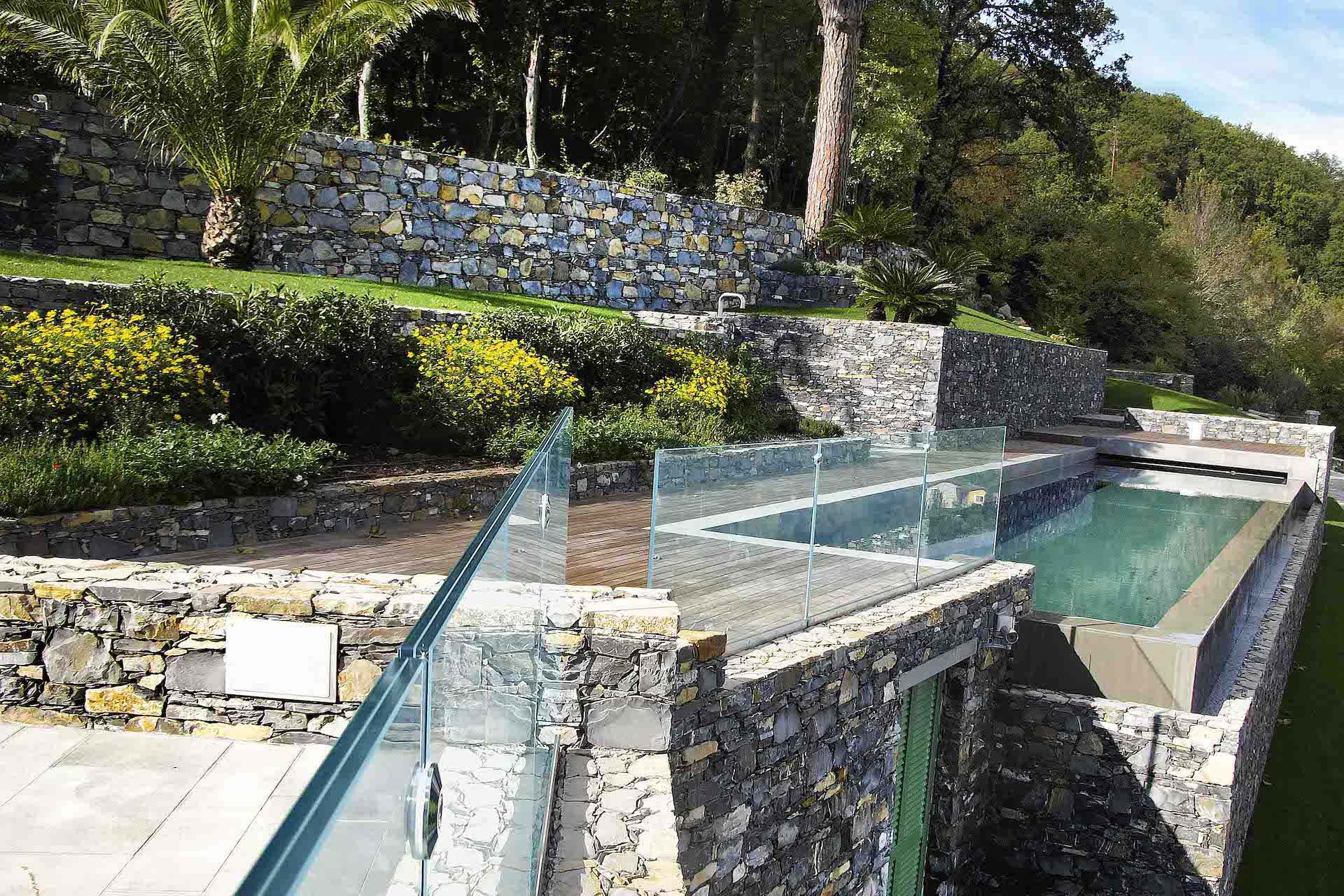 DB Hot sale glass railing modern design aluminium U channel for balcony or terrace factory