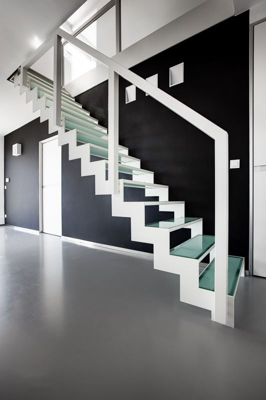 mono stringer staircase: customizable wooden step straight stairs for easy installation supplier