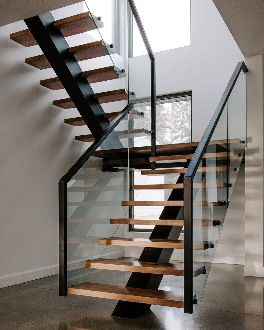 mono stringer staircase: customizable wooden step straight stairs for easy installation