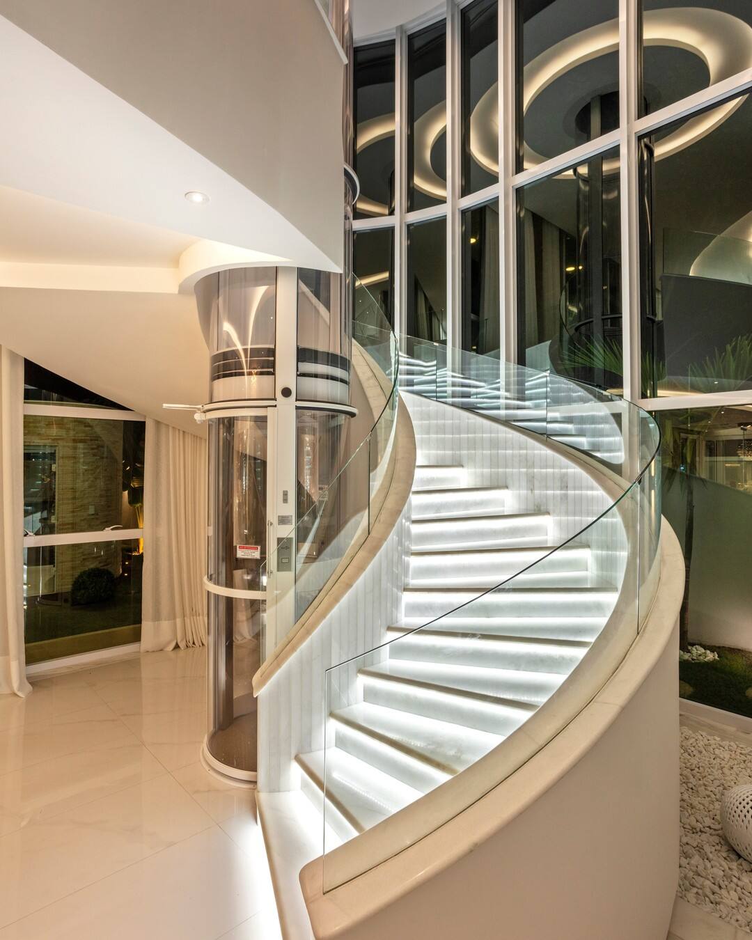 American standard luxury curved carbon steel stringer wood/marble open tread floating spiral stairs with glass railing handrail details