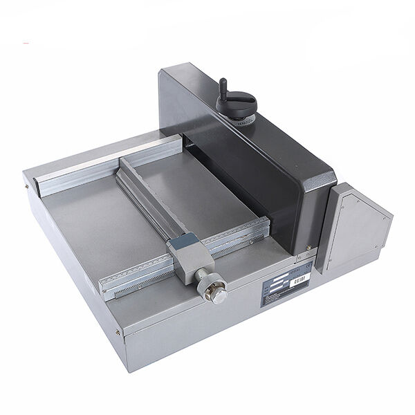 The ultimate tool for clean and crisp paper cuts.