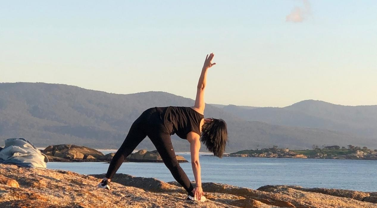 How to Choose Yoga Wear for Beginners?