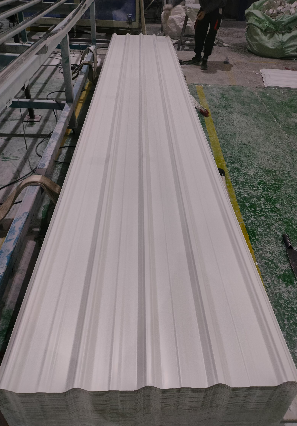 Jaké jsou výhody použití PVC střešních plechů pro váš další projekt
