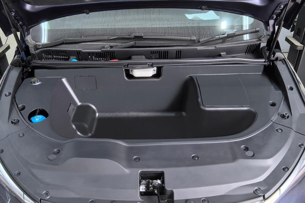 Maremlyn Revolutionizes BYD M6 Storage with New Premium Front Trunk (Frunk) - Wholesale Opportunity