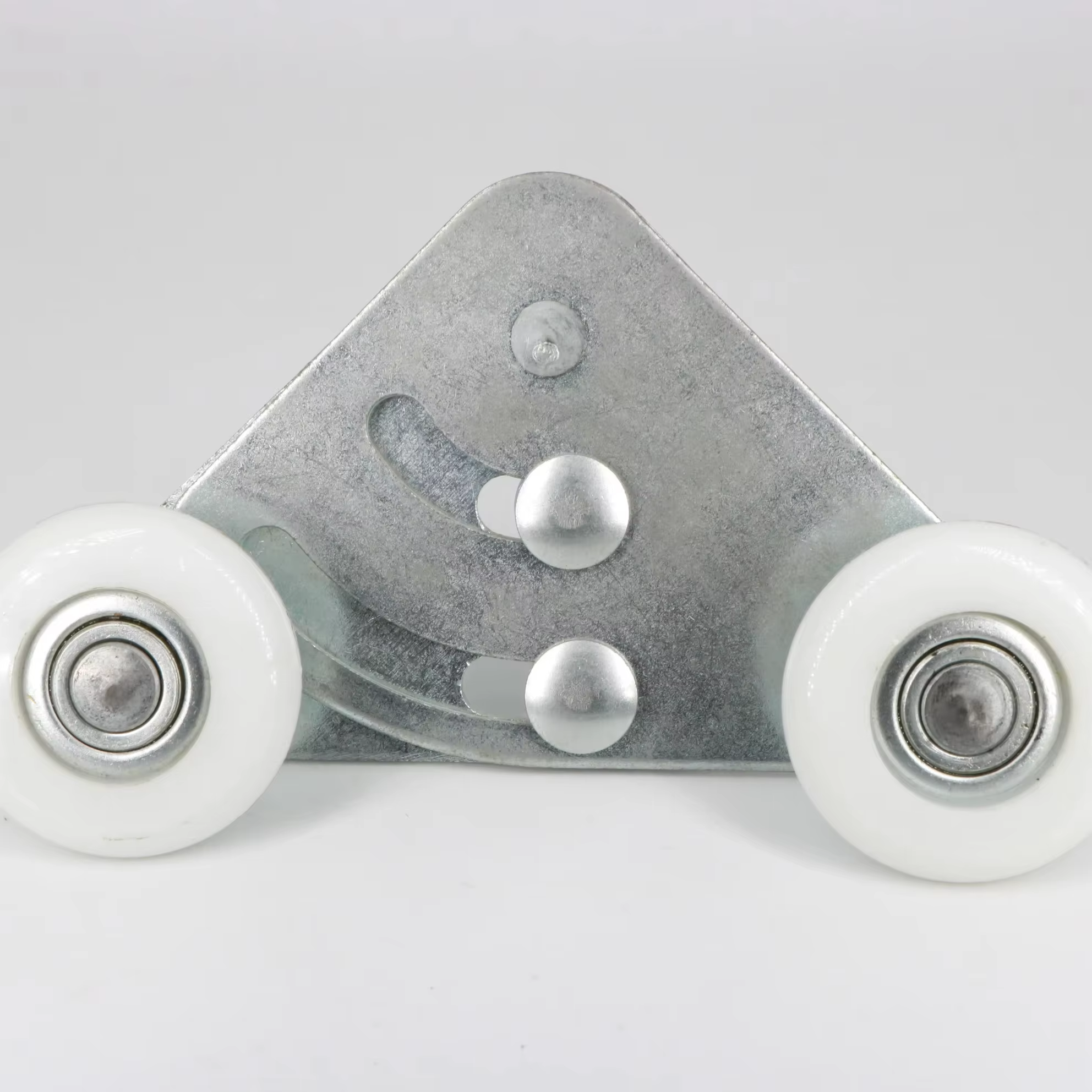 How Garage Door Assembly Influences the Service Life of Nylon Door Rollers