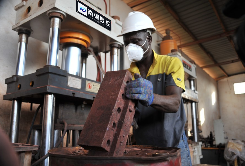 Our hydraulic press in Ghanaian