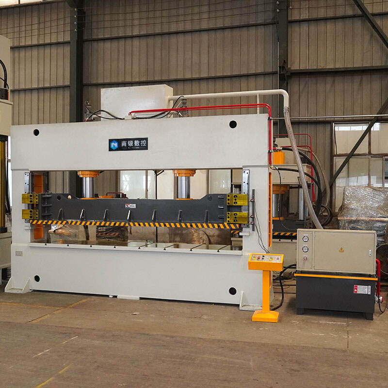 200 tons frame type Hydraulic press for punching sheet metal parts of refrigerated trucks
