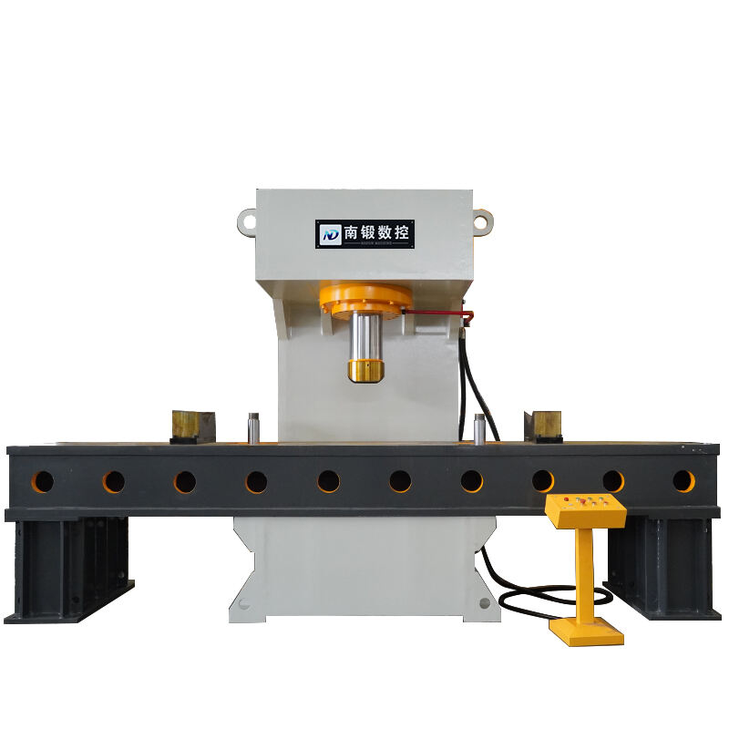 How does the 400-ton Straightening Single-column Hydraulic Press enhance precision in automotive manufacturing?