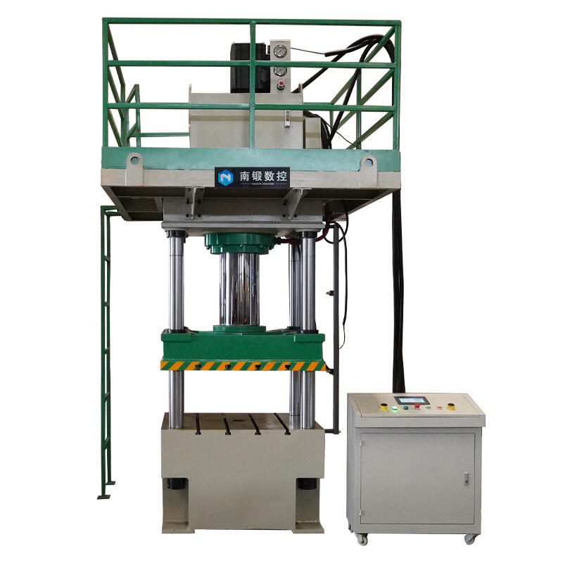 пресс هيدروليكي بسعة ٢٠٠ طن ذو أربعة أعمدة