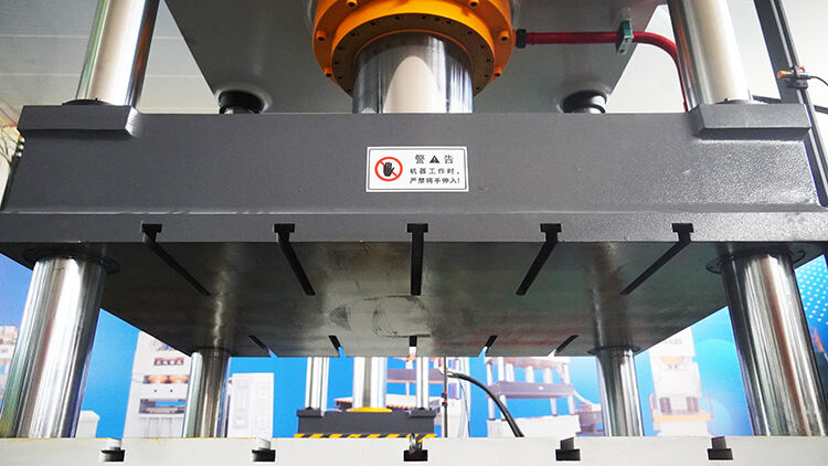 300t Chinese automatic 4 column steel forming hydraulic cold press machine price 300 ton supplier