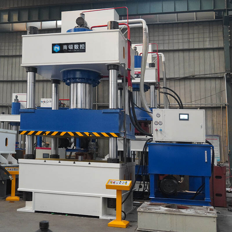 Hydraulic Press for Eco-Friendly Plastic Pallets