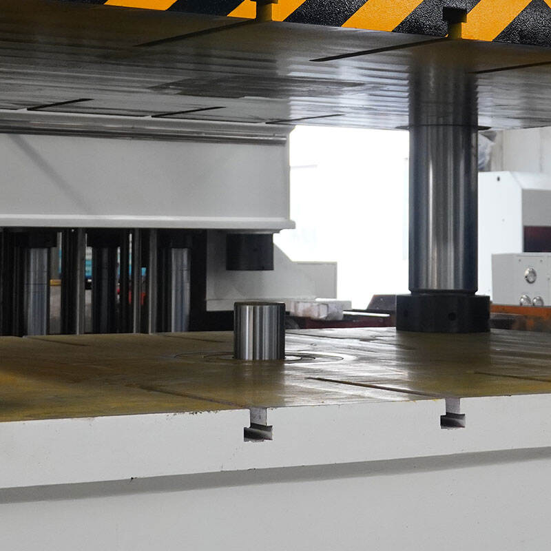 Hydraulic Press for Eco-Friendly Plastic Pallets