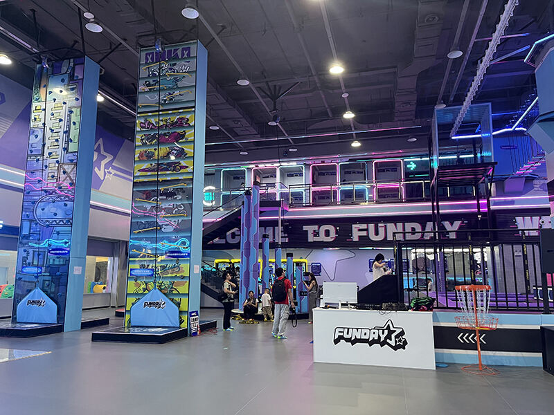 Funday Sports Indoor Playground: Un emocionante centro de aventura para todas las edades con BLEE