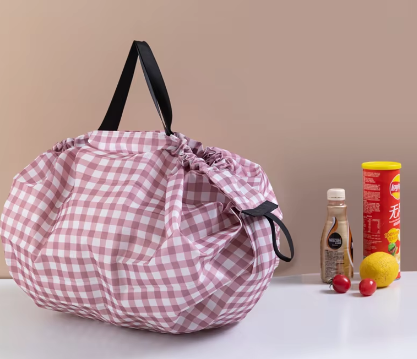 A Guide to Choosing Tote Bag Materials: Polyester, Cork, PVC