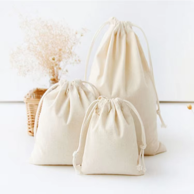 What Are the Uses of a Cotton Fabric Bag?