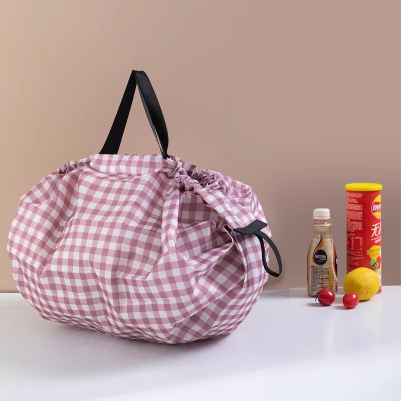 How to Use a Foldable Shopping Bag in Pouch?