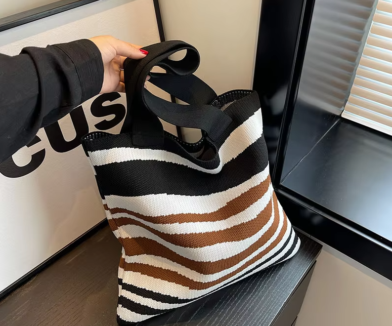 소매업체들이 플라스틱 백에서 맞춤형 친환경 토트백으로 전환하는 이유