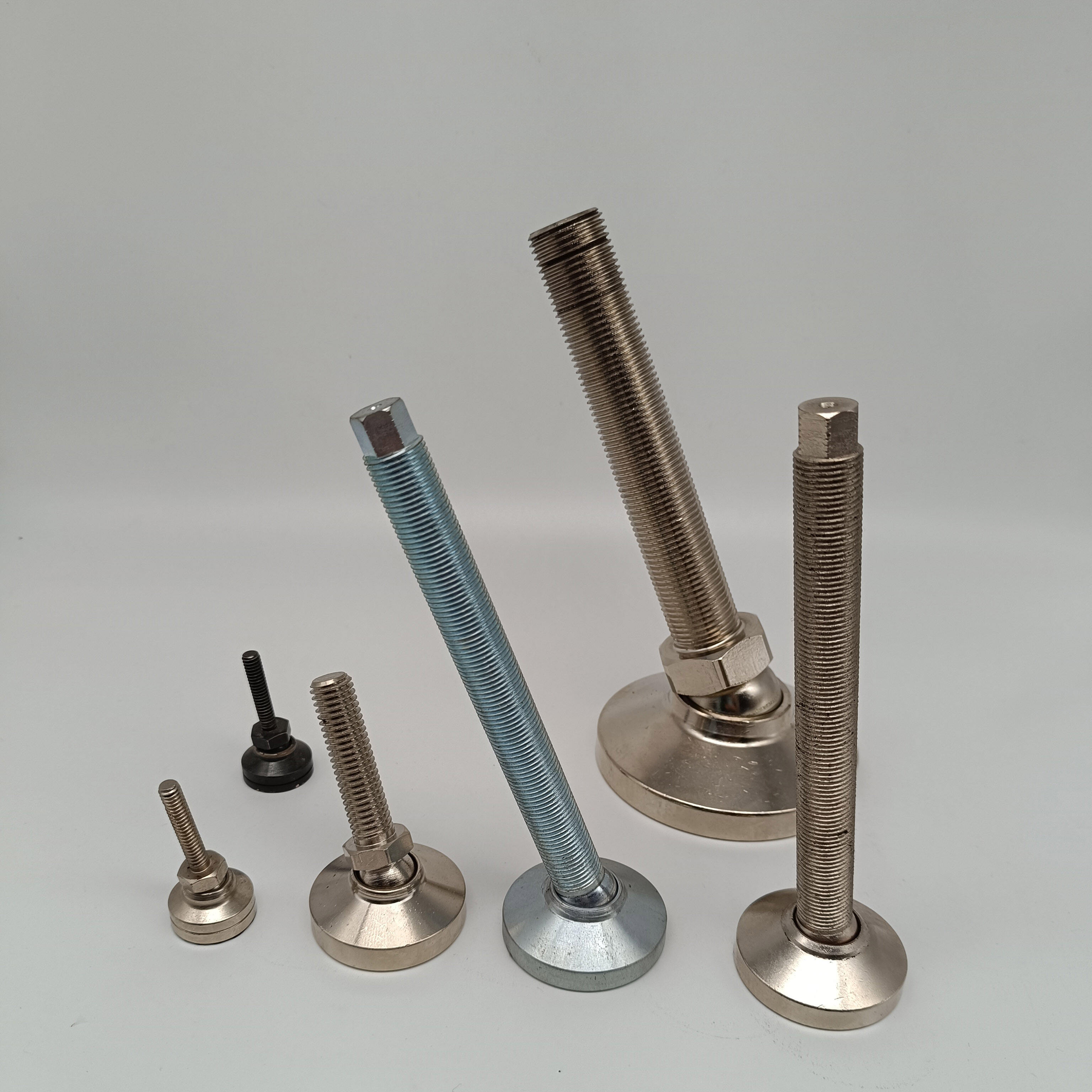 Practical Adjustable Leveling Feet for Stability