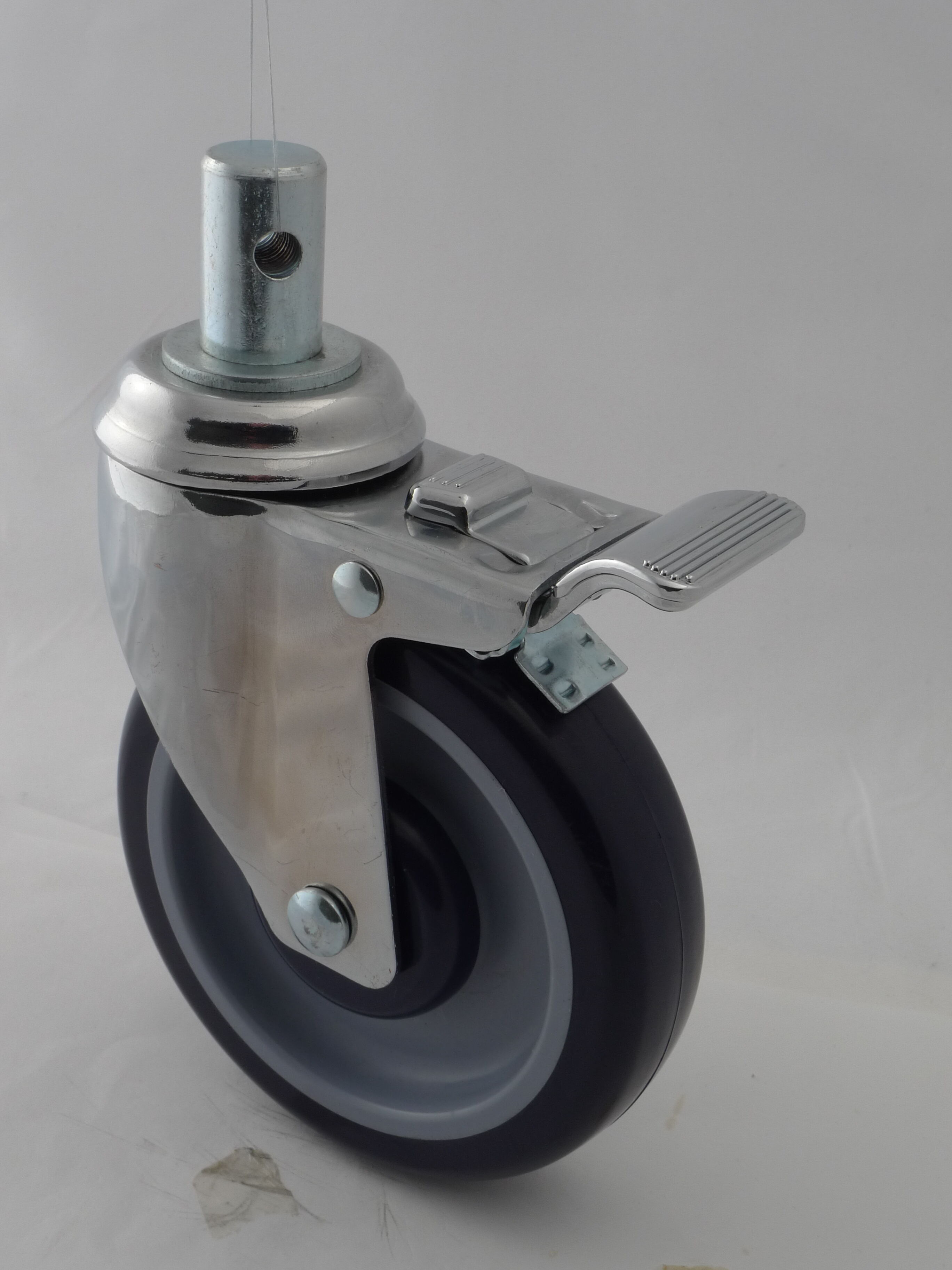 Sostituzione delle Ruote dei Carrelli: Segni che Indicano è Giunto il Momento di Cambiarle