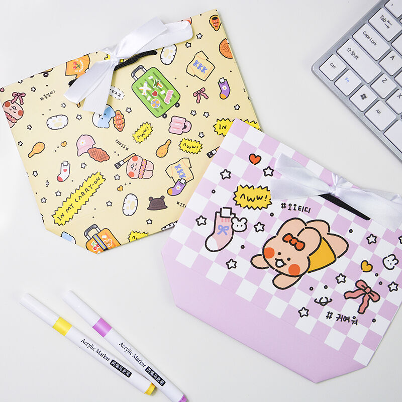 Cartoon Pattern Paper Gift Bag (6).JPG