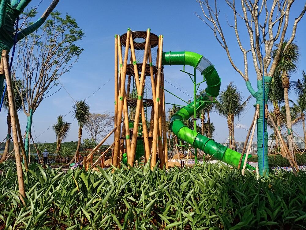 Personalized Non-Standard Children’s Play Slide