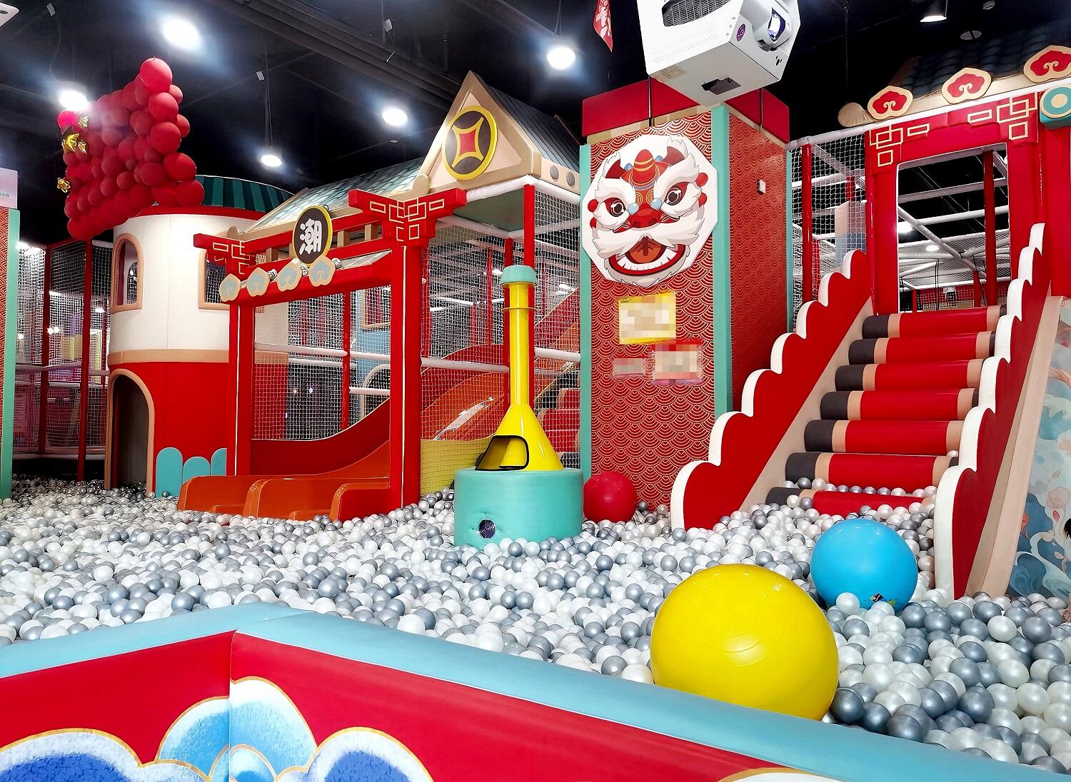 Lion Dance and Chinese Traditional Culture Themed Indoor Playground