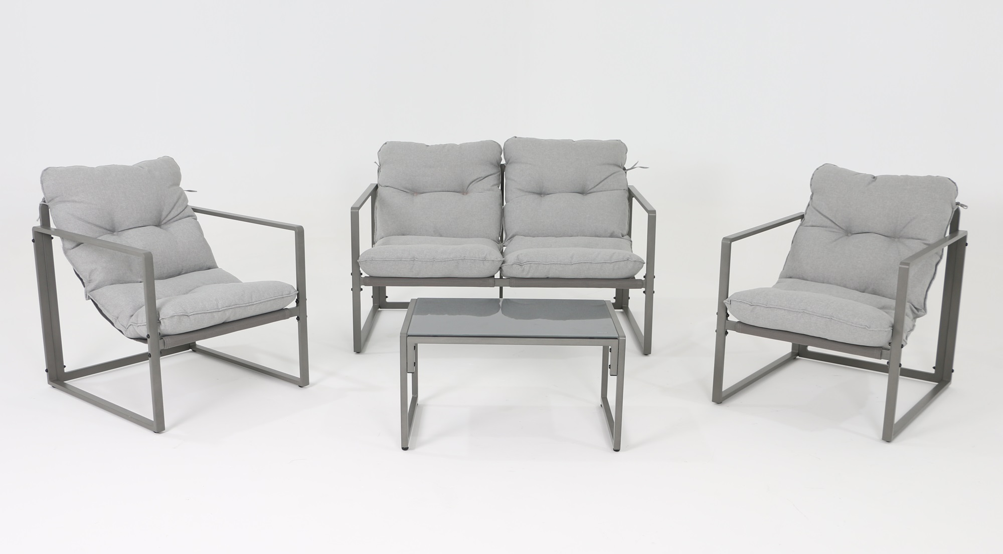 Hvordan vedlikeholde et rattangardensofasett for å forlenge levetiden?