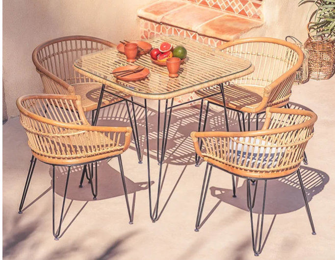 Descubra nuestros sofás de ratán premium para una comodidad exterior máxima