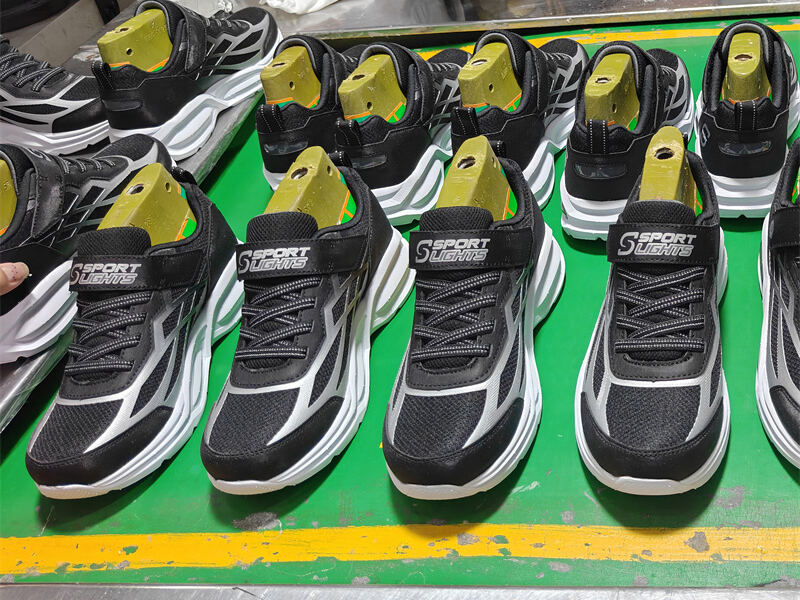 OEM Production Cooperation for Footwear with SKECHERS