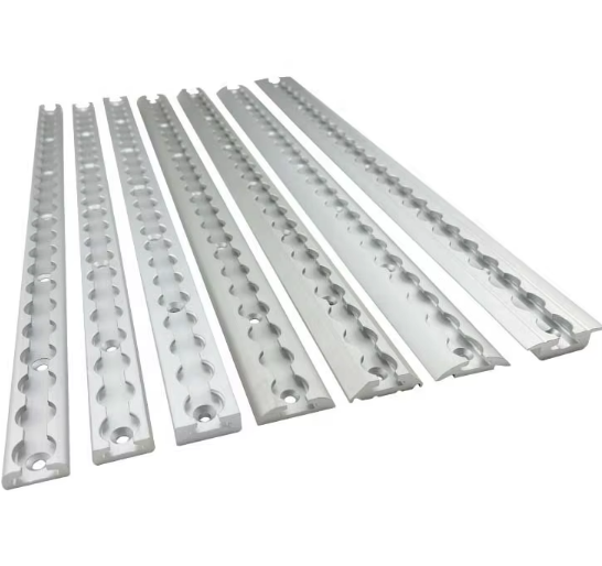 How to Choose the Right L Track Fitting for Trailers?
