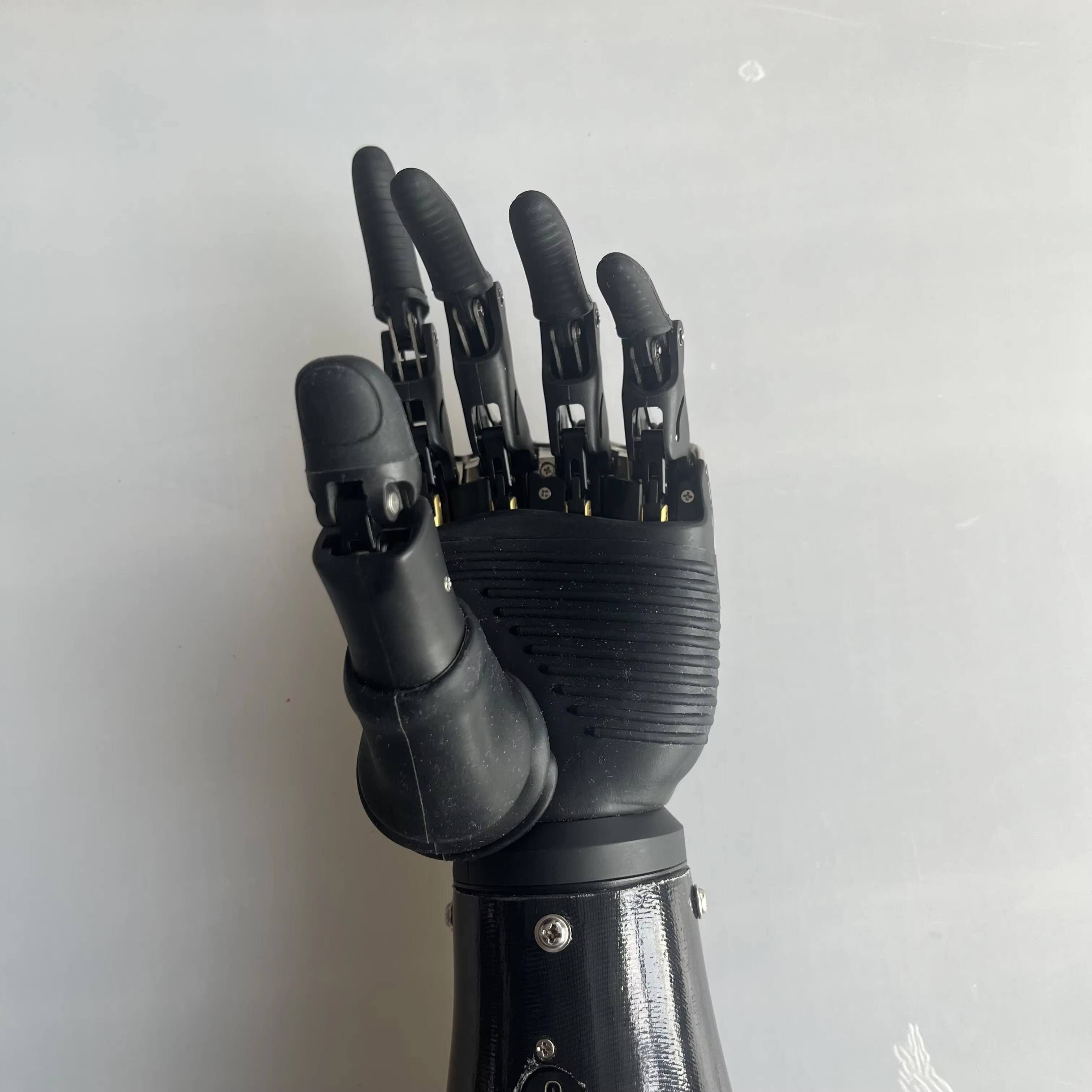 Intelligent Bionic Prosthetic Back Hand00.jpg