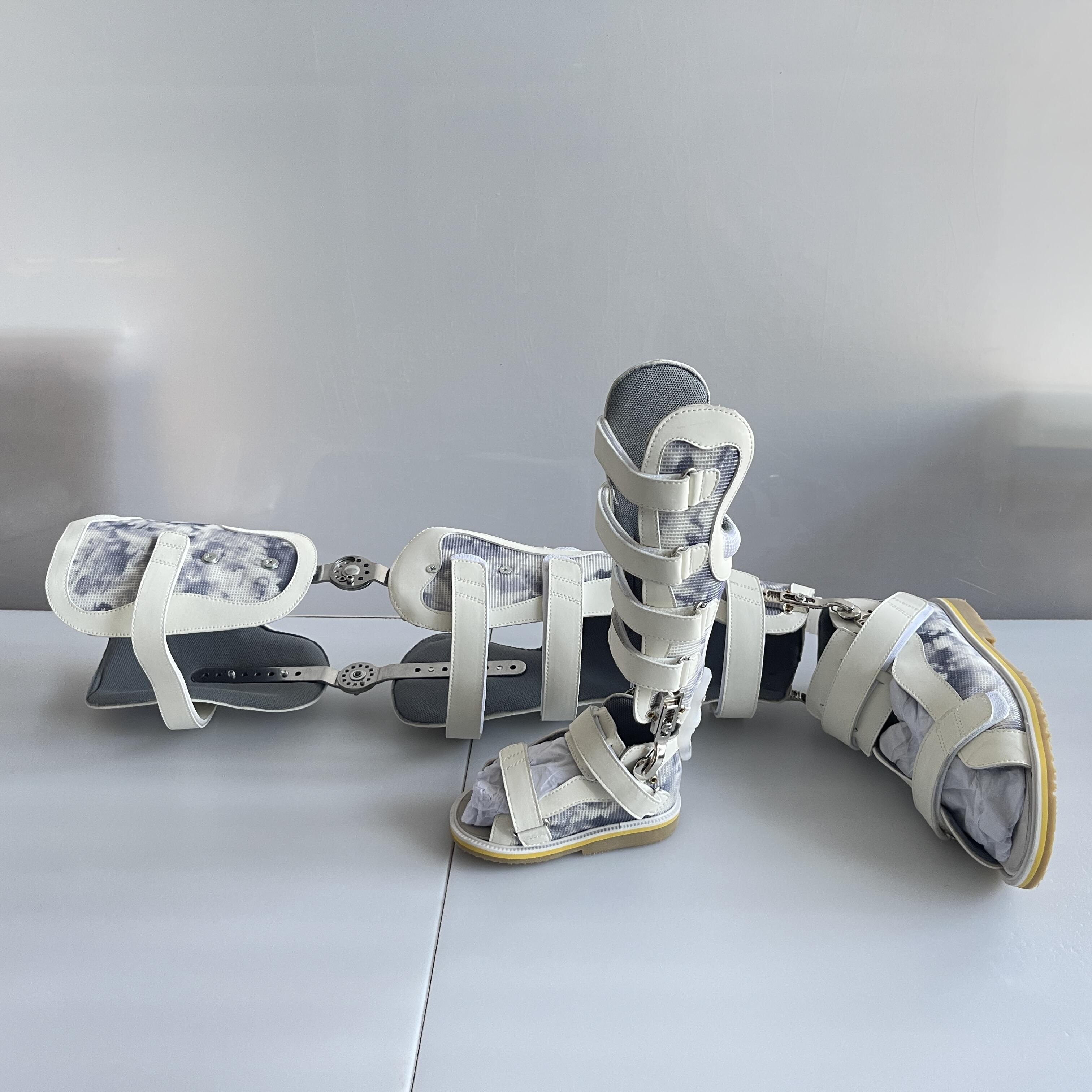 Mūsų madingi ortopediniai batai: Madinga avalynė su optimaliu pėdos parama