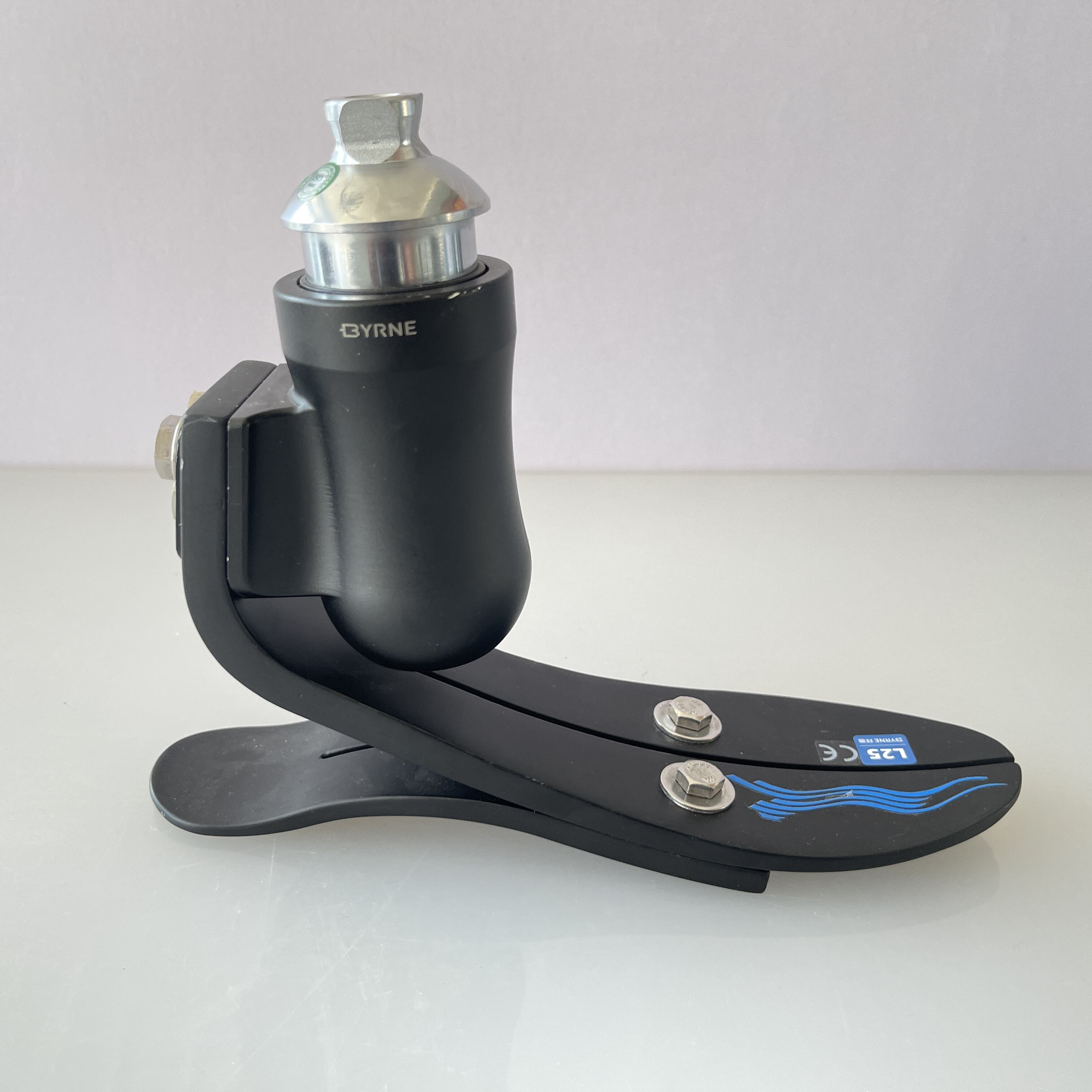 Понимание различных типов протезов стопы